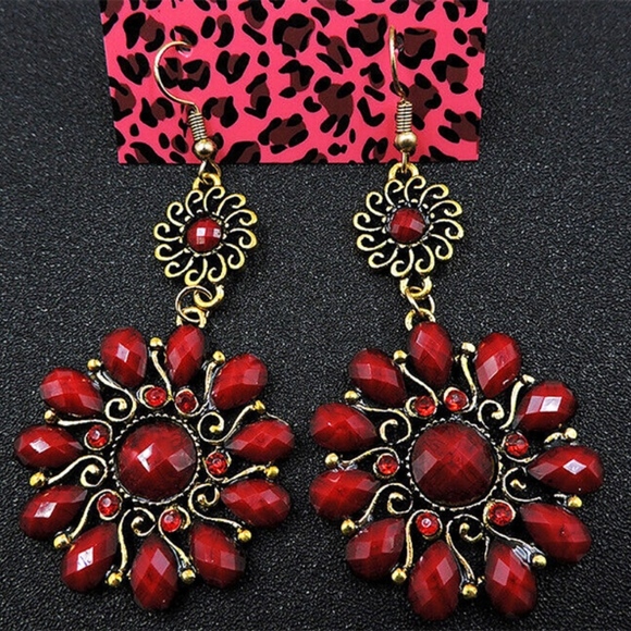 Red Crystal Rhinestone Teardrop Earrings- FABULOUS BETSEY JOHNSON - Picture 1 of 5